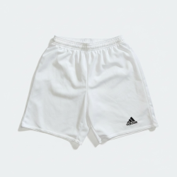 Short de sport Adidas...