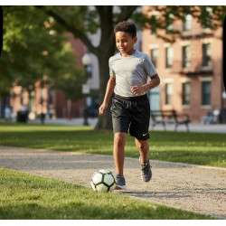 Short de sport Nike noir 10 ans | Short garçon